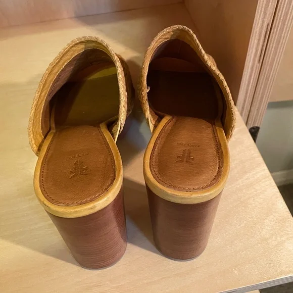 Frye Katie Woven Platform Mule - Size 9 - Picture 8 of 11